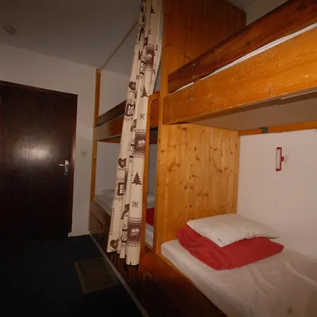 6 Pers, Balcon, Animaux Admis - Fr-1-859-30 Eaux-Bonnes